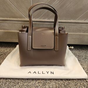 Aallyn Stella Satchel